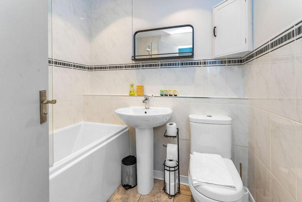 Apartamento Guestready - Peaceful Retreat In Leith Edimburgo Exterior foto